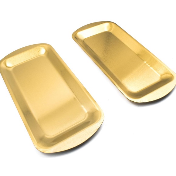 Golden rectangular tray for serving - Picture 1 of 3